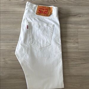 Levi's White Straight Jeans Classic Style